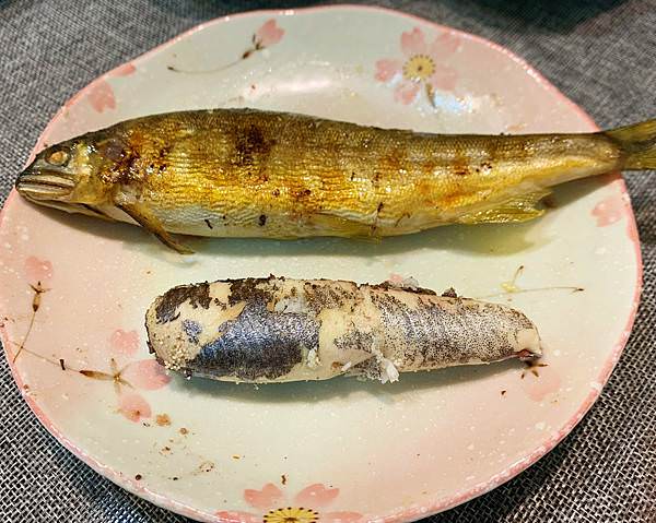 中秋烤肉 爆卵母香魚.jpg 中秋烤肉 爆卵母香魚.jpg