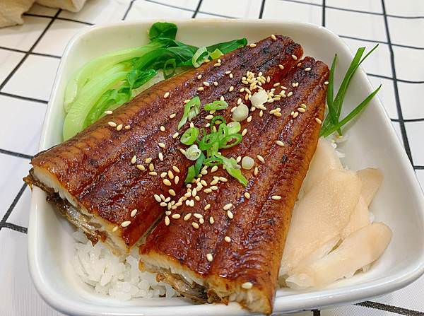 佐佐鮮蒲燒鰻魚飯.JPG 佐佐鮮蒲燒鰻魚飯.JPG
