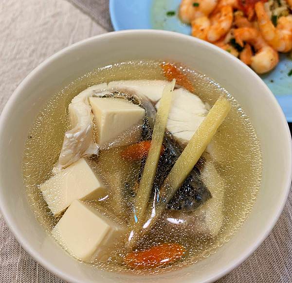 金目鱸魚湯.JPG 金目鱸魚湯.JPG