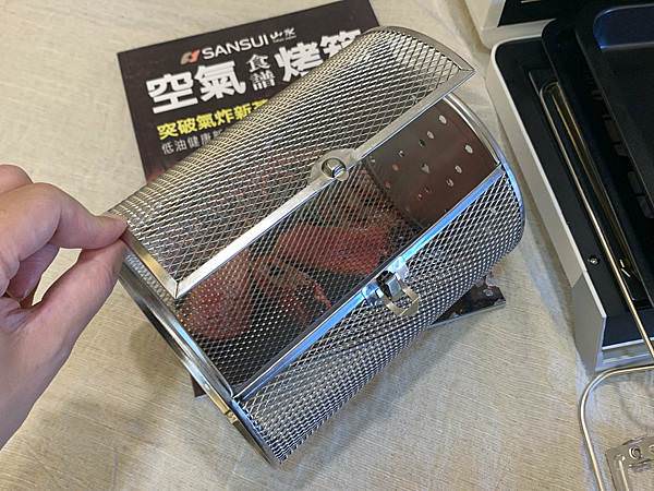 山水氣炸烤箱旋轉烤籠.JPG 山水氣炸烤箱旋轉烤籠.JPG
