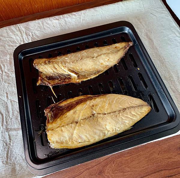 氣炸烤箱烤鯖魚 (2).jpg 氣炸烤箱烤鯖魚 (2).jpg