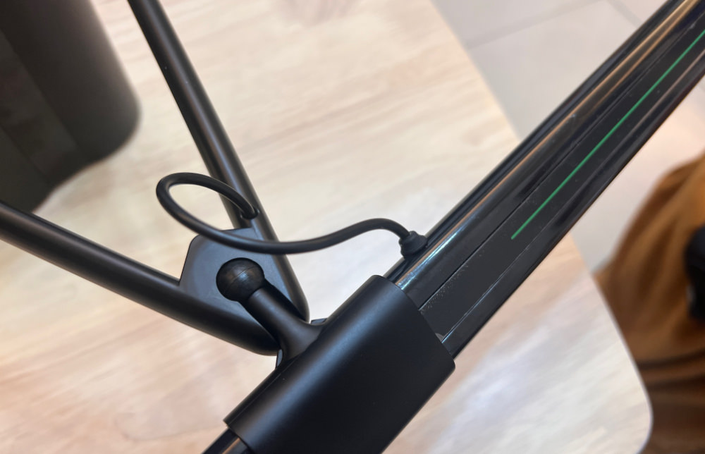 快譯通|LED 蓄電式檯燈鋼琴燈、無眩光無藍光、好用鋼琴燈推薦 - 第3張圖 快譯通|LED 蓄電式檯燈鋼琴燈、無眩光無藍光、好用鋼琴燈推薦