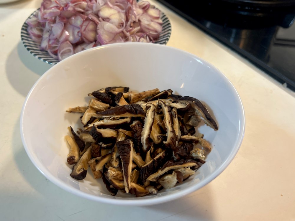 高麗菜飯｜道地台灣味的蔬菜炊飯，古早味高麗菜飯作法和比例