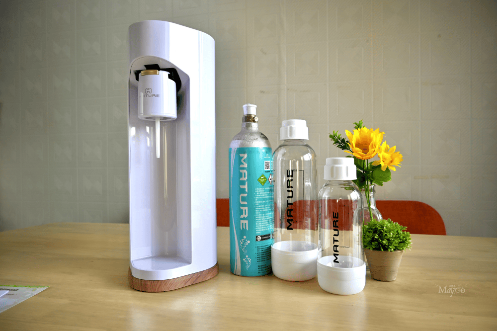 美萃MATURE氣泡水機|居家飲料輕鬆做,可打果汁的氣泡機,省錢健康無負擔 - 第4張圖 美萃MATURE氣泡水機|居家飲料輕鬆做,可打果汁的氣泡機,省錢健康無負擔