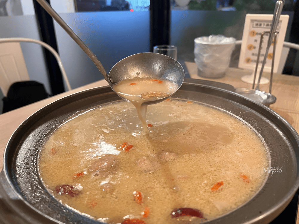 台中火鍋|雙鍋粵式豬肚雞煲鍋,西區特色火鍋,正宗胡椒豬肚鍋暖胃養生火鍋推薦 - 第9張圖 台中火鍋|雙鍋粵式豬肚雞煲鍋,西區特色火鍋,正宗胡椒豬肚鍋暖胃養生火鍋推薦